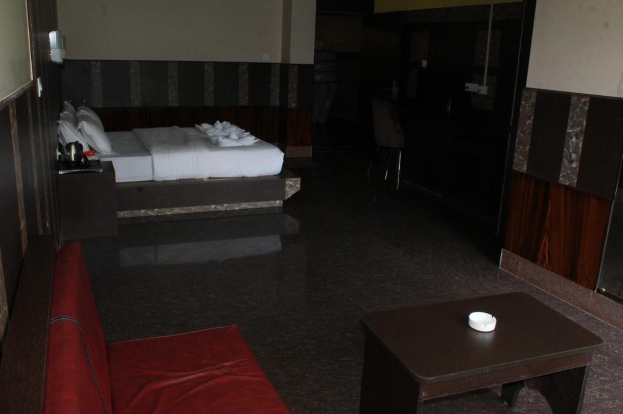 Hotel Subhashree Gangtok Exteriör bild