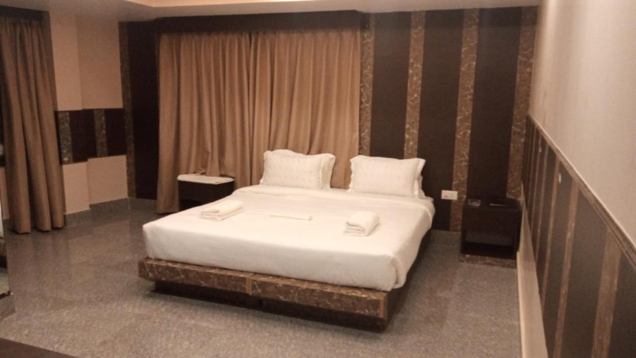 Hotel Subhashree Gangtok Exteriör bild