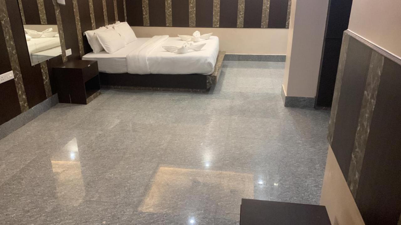 Hotel Subhashree Gangtok Exteriör bild