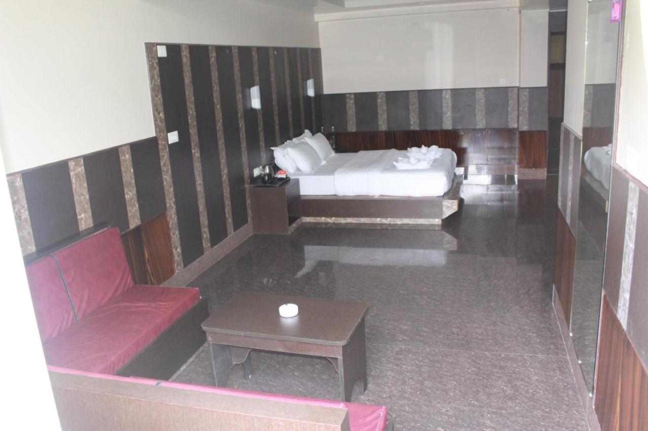 Hotel Subhashree Gangtok Exteriör bild