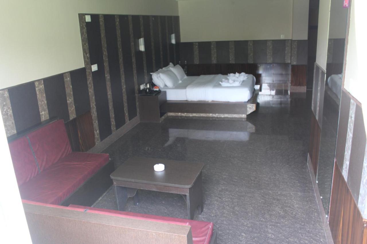 Hotel Subhashree Gangtok Exteriör bild